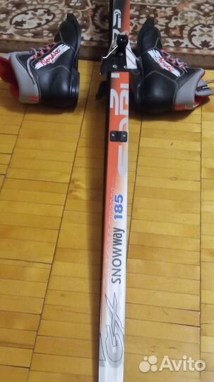 Лыжи беговые с ботинками 44