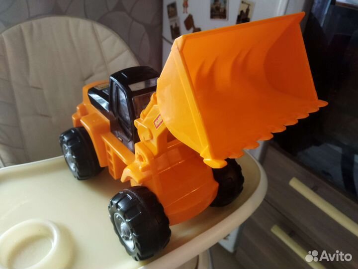 Экскаватор погрузчик игрушка