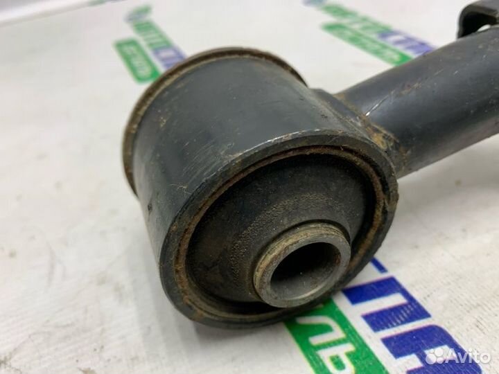 Рычаг подвески передний правый Toyota Land Cruiser