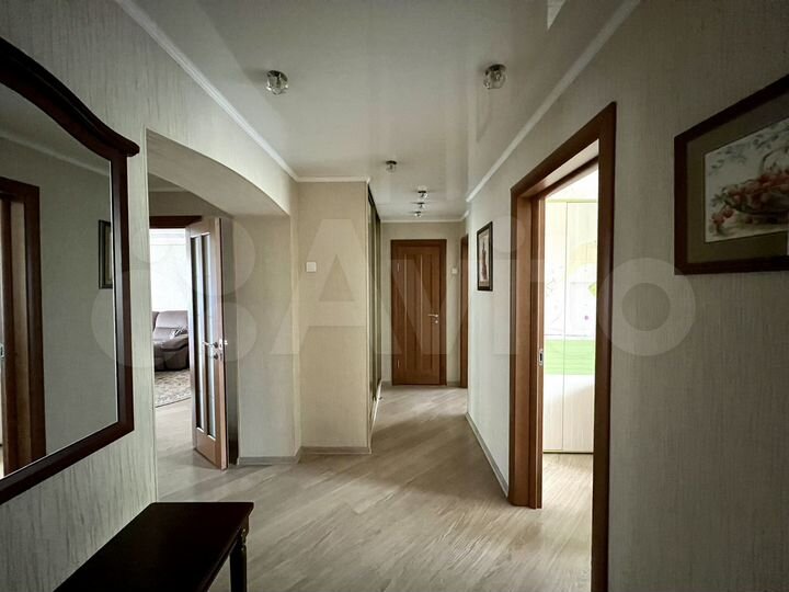 4-к. квартира, 90 м², 4/5 эт.