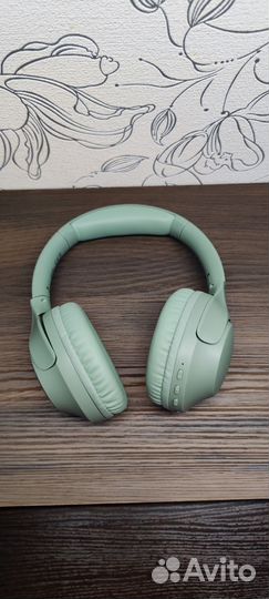 Беспроводные наушники QCY H2 green новые