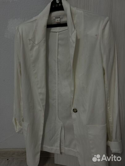 Пиджак женский белый