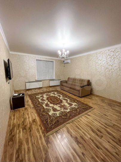 2-к. квартира, 75 м², 2/6 эт.