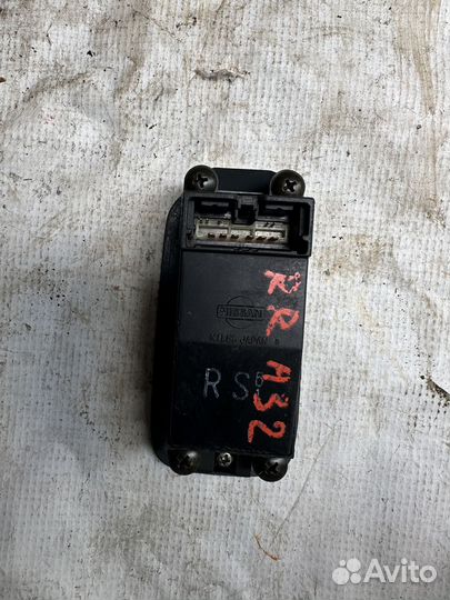 Кнопка стеклоподъемника Nissan Maxima (A32) IV (19