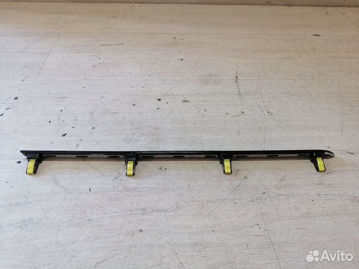 Молдинг торпедо левый правый Geely Emgrand EC7