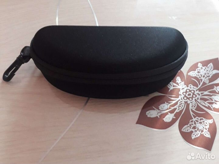 Футляр для очков