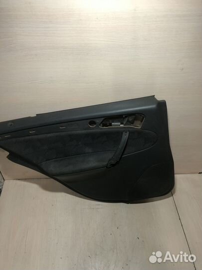 Обшивка двери задняя левая Мерседес W203