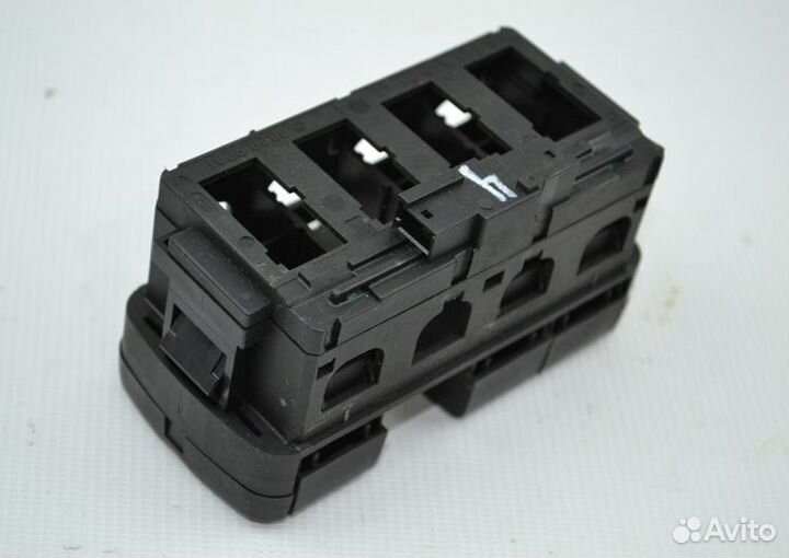 Рамка выключателей mercedes-benz Actros MP2/MP3 18