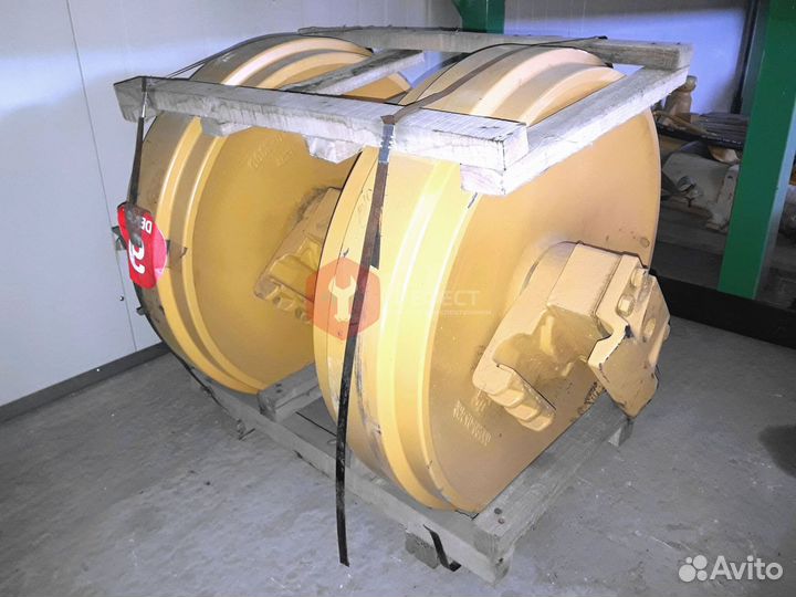 Ленивец Komatsu PC300-8M0
