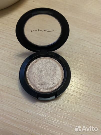 Mac сияющая база cream color base