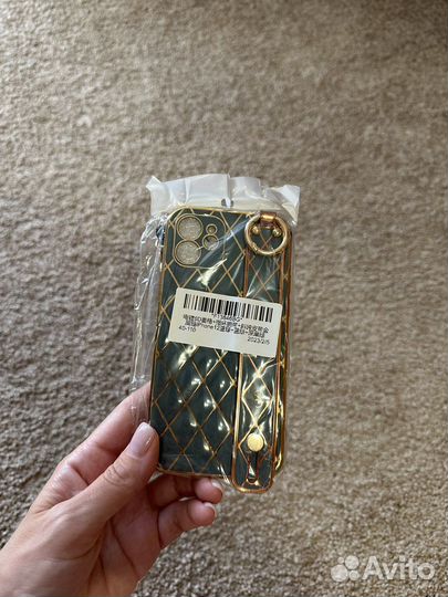 Чехол на iPhone 12