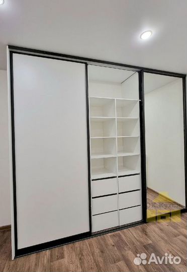 Шкаф двухстворчатый