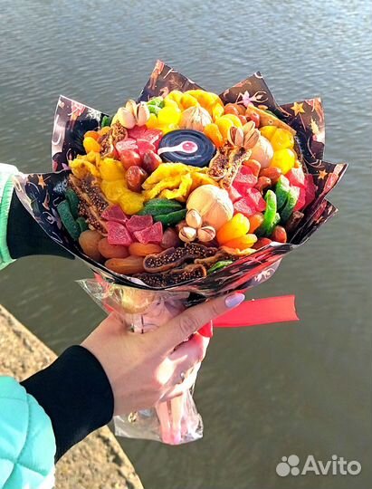 Детский букет из сухофруктов