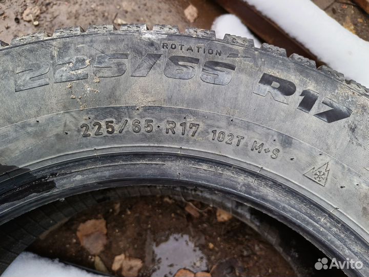 Pirelli Formula Ice 225/65 R17