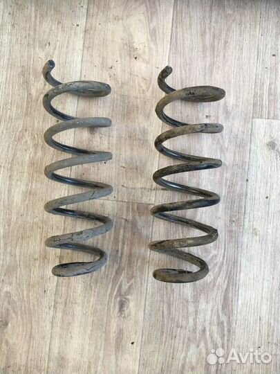 Пружина подвески задняя Peugeot 406 8B XUD9TE 1999