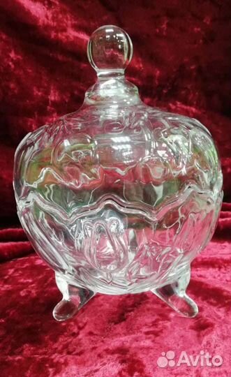 Стеклянная вазочка конфетница 