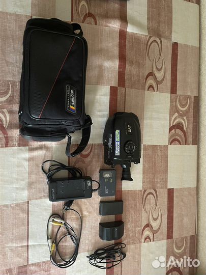 Видеокамера JVC compact vhs
