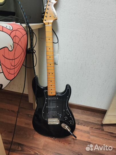 Fender squier stratocaster classic vibe 70 hss