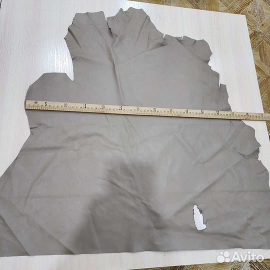 Полушкура тонкой натуральной кожи тауп 45 кв. дм