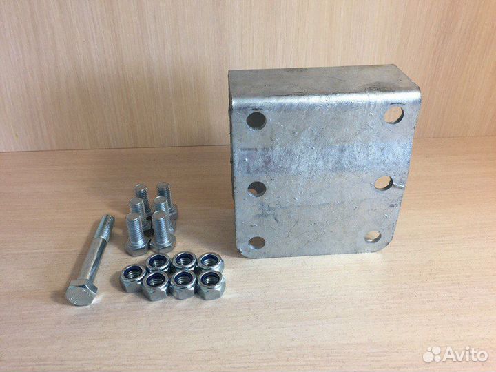 Кронштейн замкового устройства прицепа #60мм регу