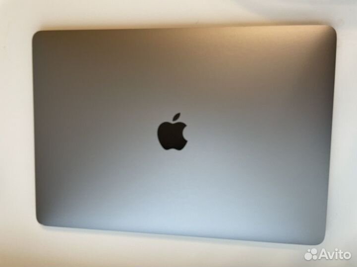 Macbook pro 13 2018 touch bar