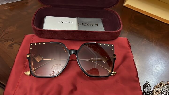 Солнцезащитные очки