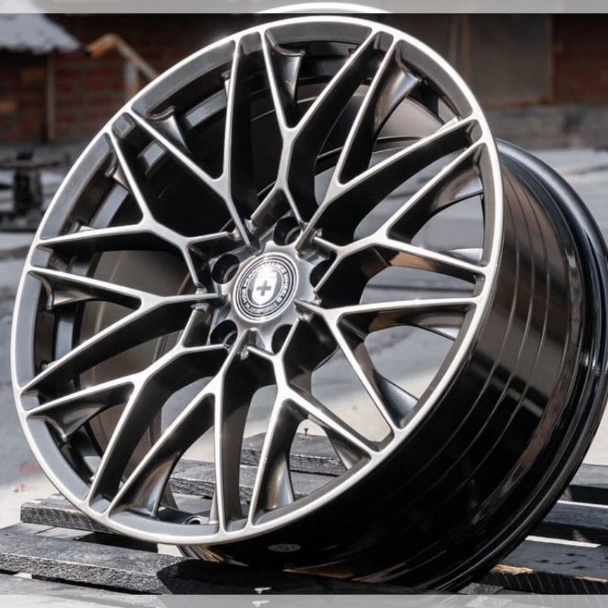 Литые диски HRE P200 8×R18 5×114.3