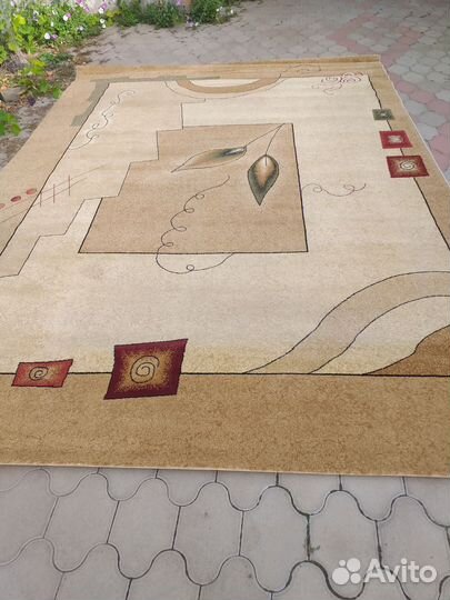 Большой ковер