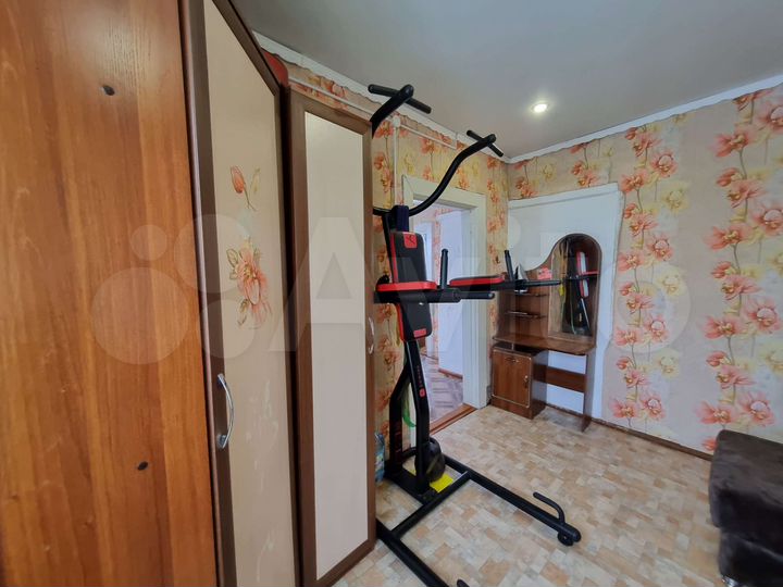 3-к. квартира, 48 м², 1/1 эт.