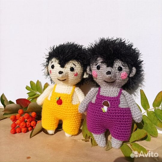 Вязаные мягкие игрушки ёжики