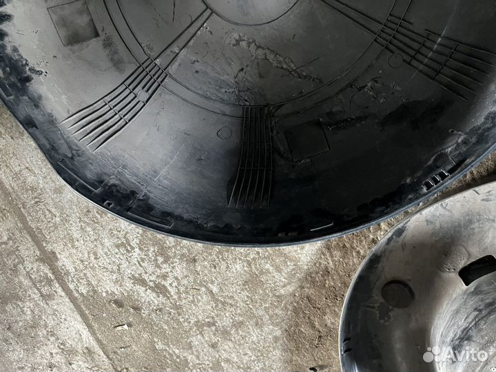 Колпак запасного колеса Toyota rav 4 xa20 00-06