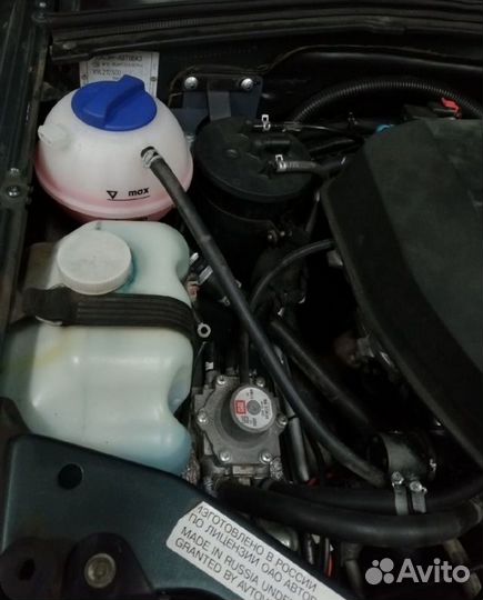 Расширетпльный бачек Golf 2 Шеви Ниву Travel 2123