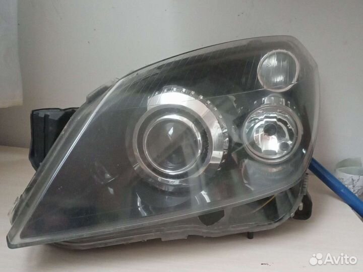 Левая фара штатный ксенон opel astra h