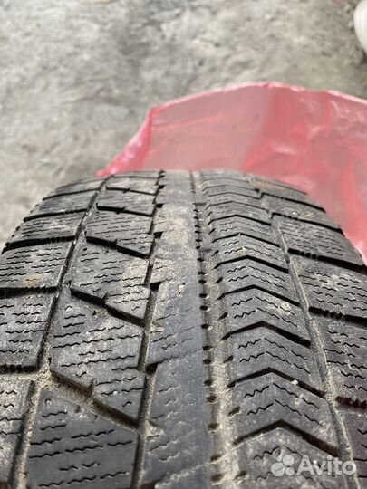 Bridgestone Blizzak VRX 185/60 R15 84H