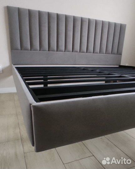 Парящая кровать 160 200