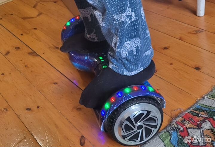 Гироскутер с подсветкой почти новый