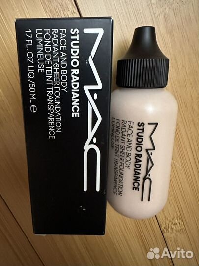 Тональный крем MAC