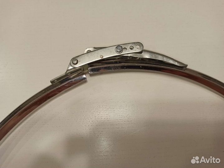 Запорный хомут на куб люксталь 37 литров