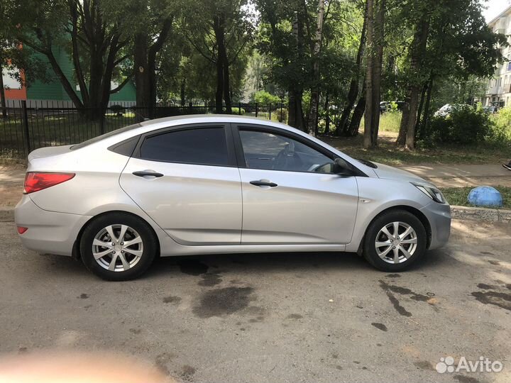 Hyundai Solaris 1.4 AT, 2011, 158 000 км