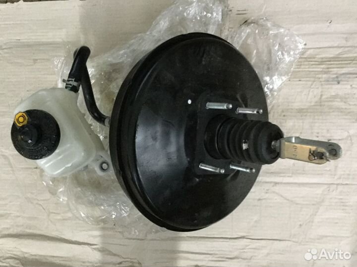 Вакуумный усилитель тормозов Toyota Highlander