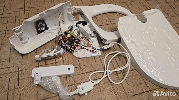 Электронная крышка биде на запчасти