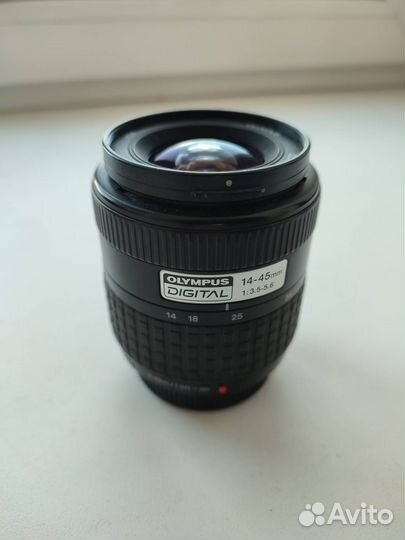 Объектив Olympus Zuiko Digital 14-45 mm f/3.5-5.6