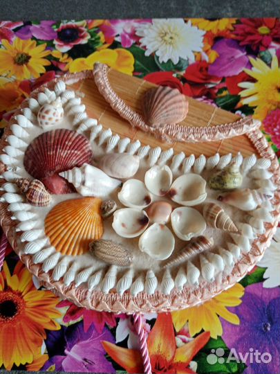 Изделие из морских ракушек - сумочка