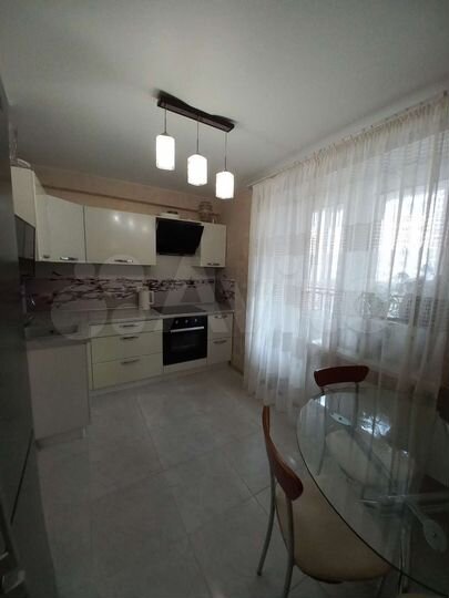 2-к. квартира, 57 м², 6/19 эт.