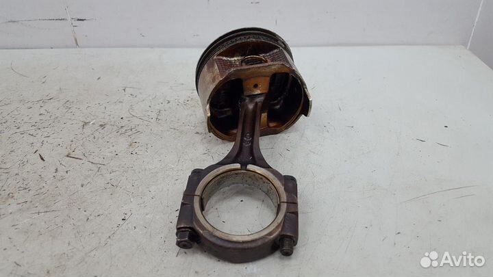 Шатун с поршнем двигателя двс Subaru Legacy BG7