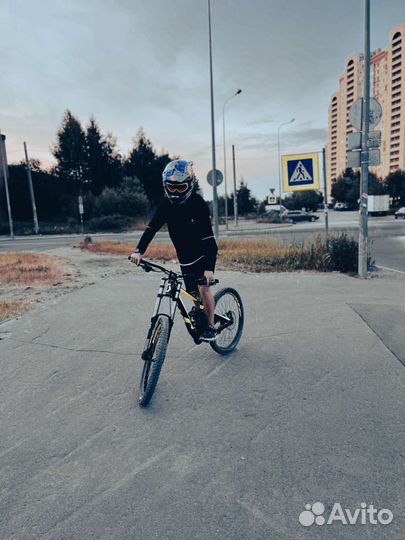 Велосипед двухподвес Scott Gambler даунхилл