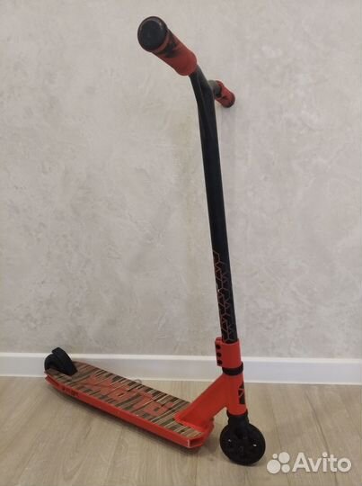 Продам трюковый самокат