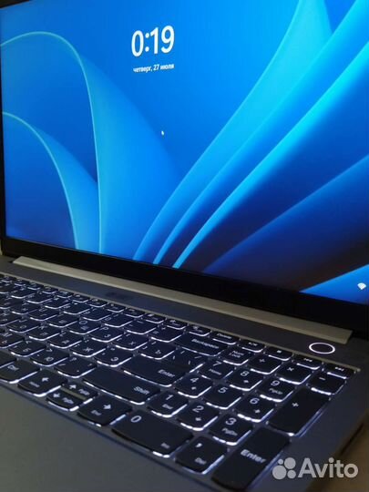 Новый ноутбук Lenovo