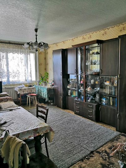 2-к. квартира, 49 м², 1/3 эт.