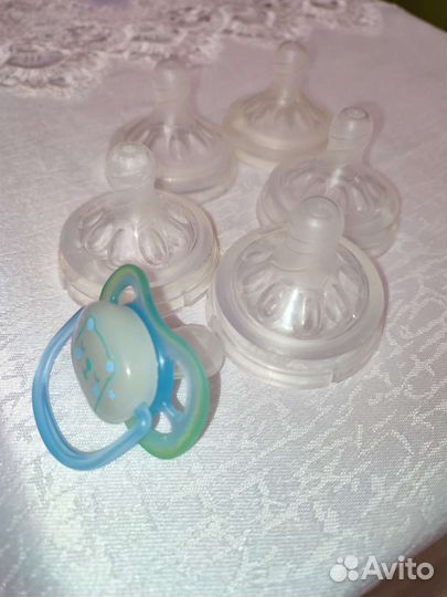 Соски на бутылочку avent и пустышки avent